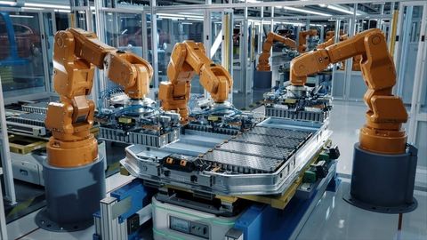 Industrial Automation Solutions: Guide to AI, Robotics & Smart Manufacturing